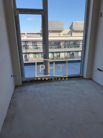 Penthouse cu 3 camere, 66 mp + terasa, zona Sopor!