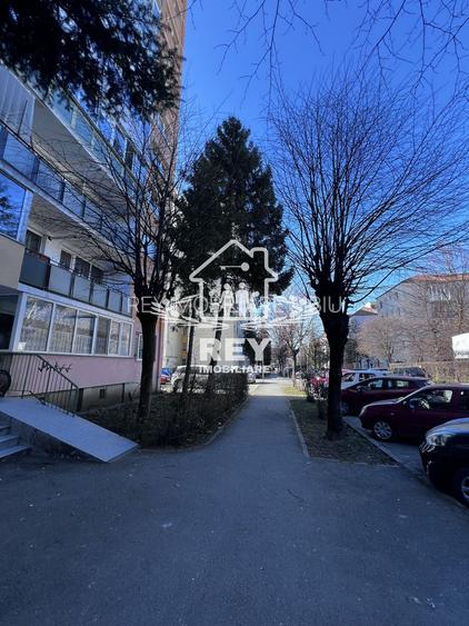 Apartament 2 camere,bloc cu lift, Str. Oștirii/Mihai Viteazul/N.Iorga - 7