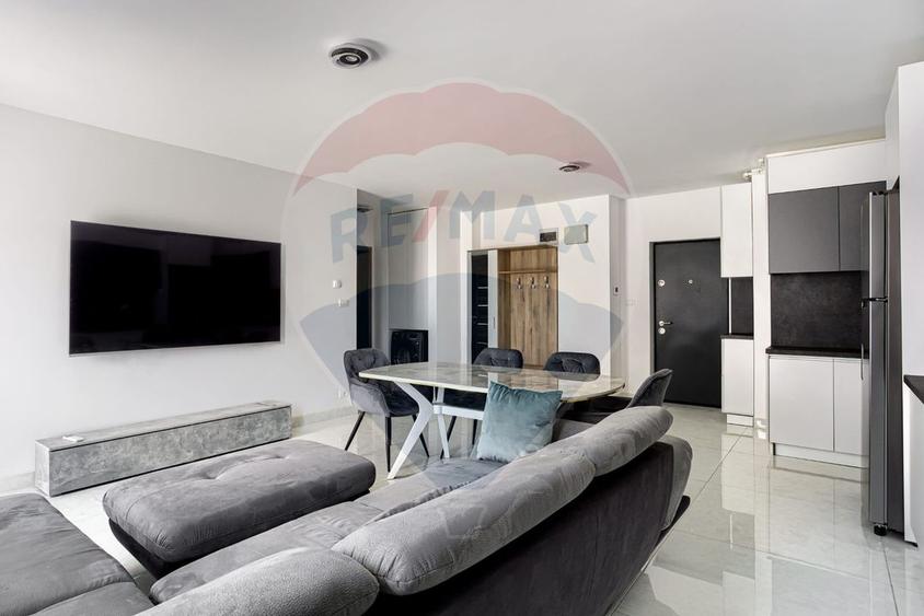Apartament de lux cu 2 camere de închiriat