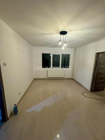 PODU ROS - CANTEMIR - 3 CAMERE - ETAJ 1 - BLOC FARA RISC - RENOVAT TOTAL!!! - 2