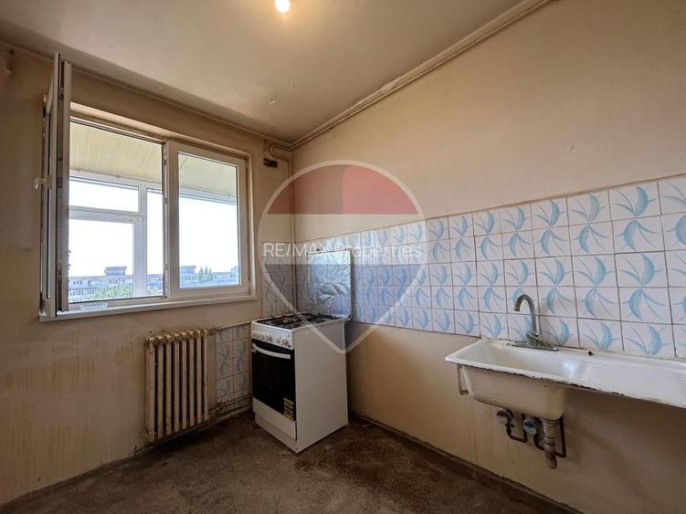 Apartament 2 camere, Metrou 1 Mai Chibrit-Domenii Renovabil Luminos - 2
