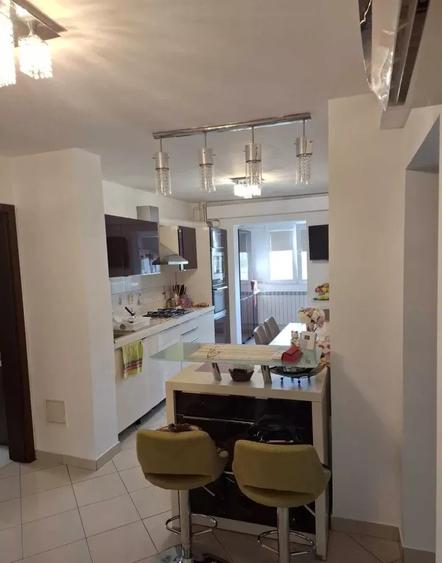 Închiriere Apartament 4 camere în Crangasi - Metrou aproape - Loc parcare