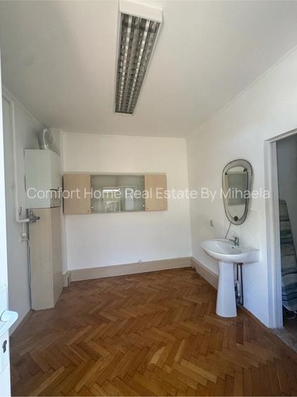 Domenii Inchiriez casa 4 cam curte 170 mp singur in curte centrala proprie 2 bai - 9