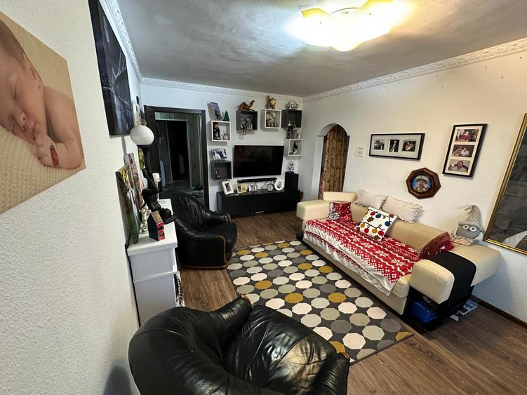 Apartament 4 camere | Calea Moșilor | 82 mp | Centrală proprie | Loc de parcare