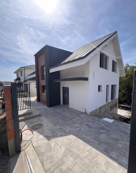 Casă Individuală, 215mp utili si 500mp teren, in Chinteni, zona Profi