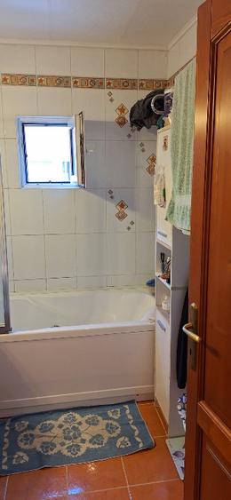 Vând apartament cu 3 camere, Rogerius