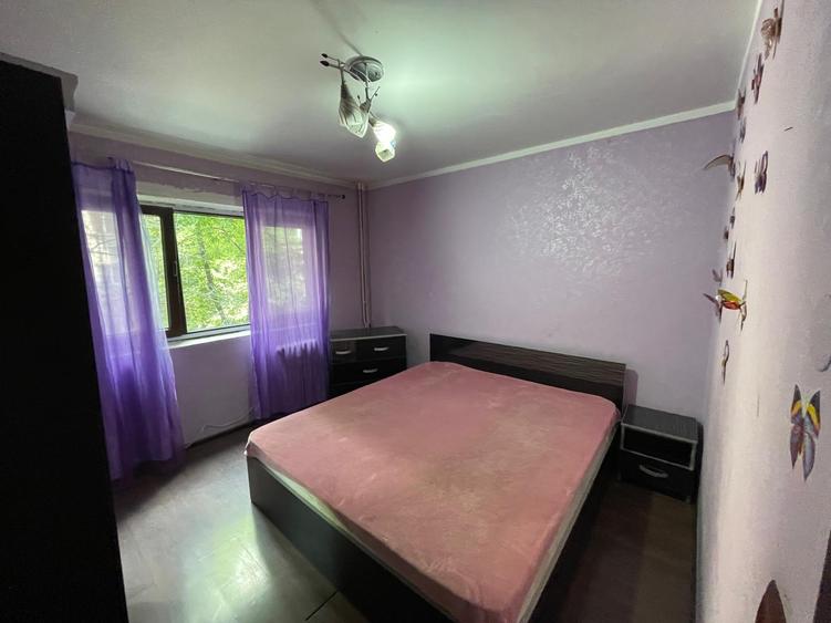 Apartament 3 camere Militari Apusului | Etaj 1/4, Decomandat, 2 Bai, Bloc 1981