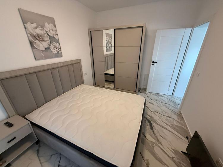 Apartament modern, prima închiriere, complet nou balcon generos