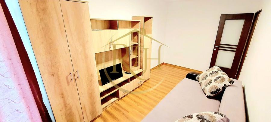 Oferim spre inchiriere, apartament cu 2 camere decomandat, Complex