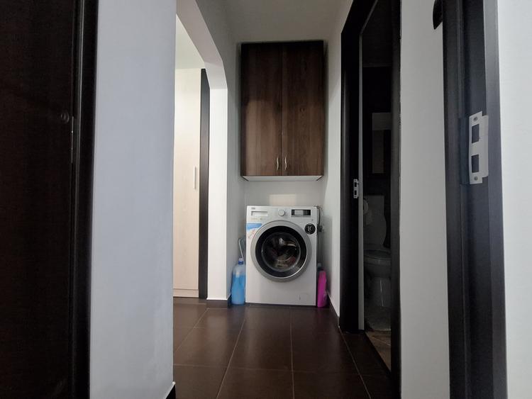 Super investitie!-Renovat complet-3 camere-bloc si pod izolat-108.490 Euro!