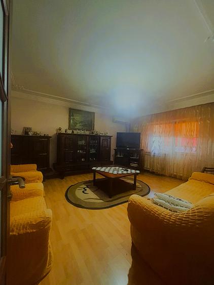 Inchiriere apartament 3 camere mobilat -Casa de Pensii Mall Vitan-PARCARE