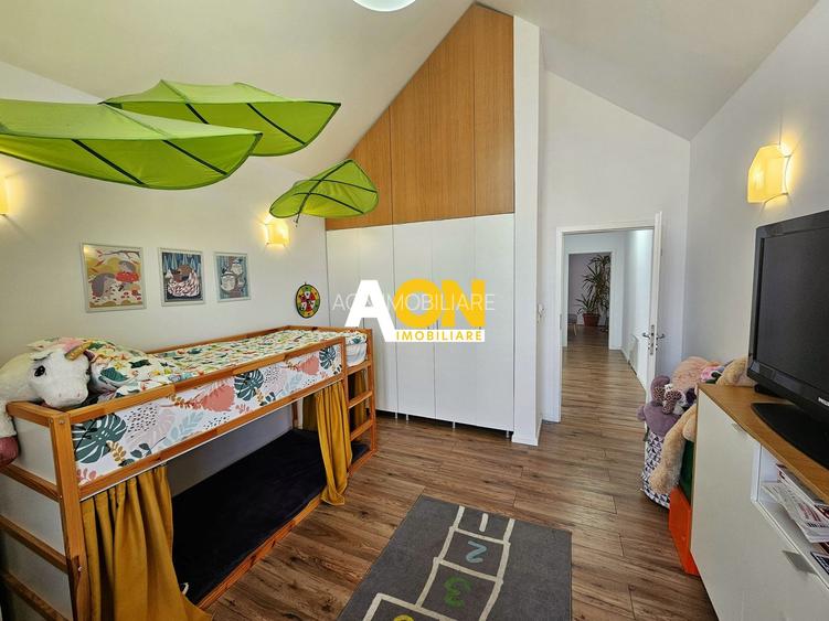 Casa moderna mobilata, utilata, 5 camere, 3 bai, 444 mp teren - 13