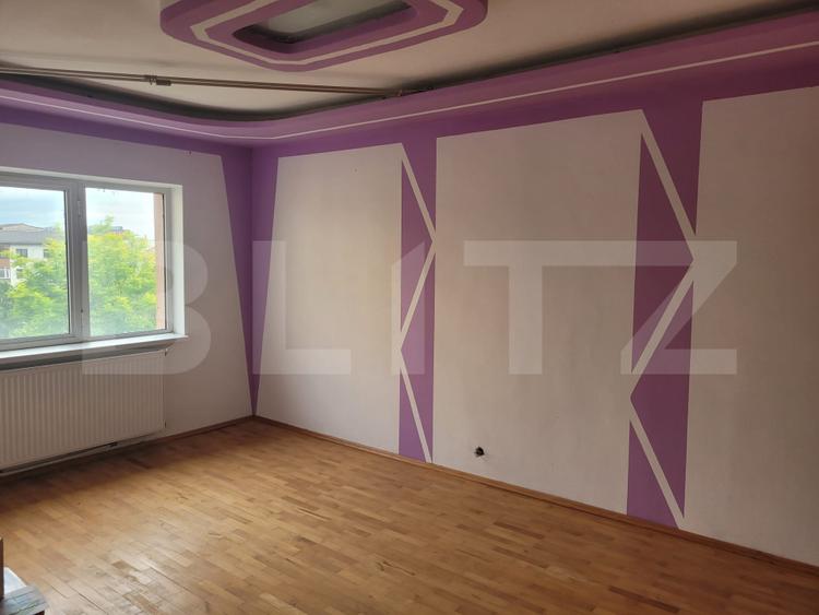 Apartament de vanzare, cu 3 camere, 70 mp, zona Revolutiei
