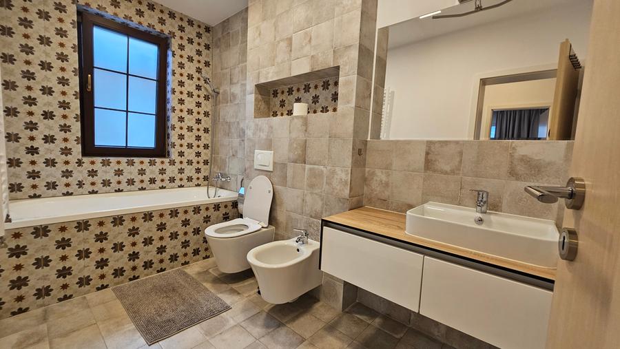 Proprietar închiriez duplex zona Aradului