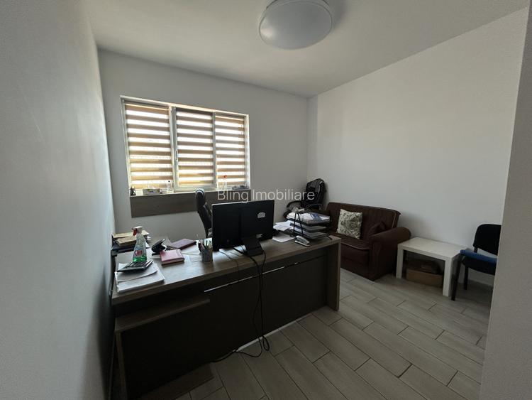 Spatiu de birou, 76,05  mp utili, 2,95 m înălțime,  zona Avram Iancu - 5