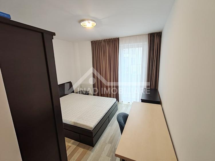 Apartament cu 3 camere, 2, bai, balcon si terasa, Str. Constanta