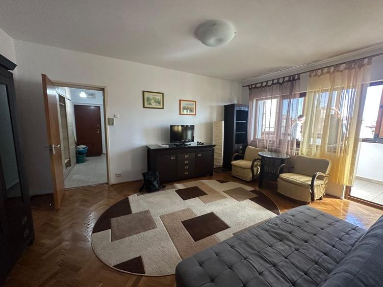 Apartament 3 camere | Apusului | 2 băi | Balcon tip terasă