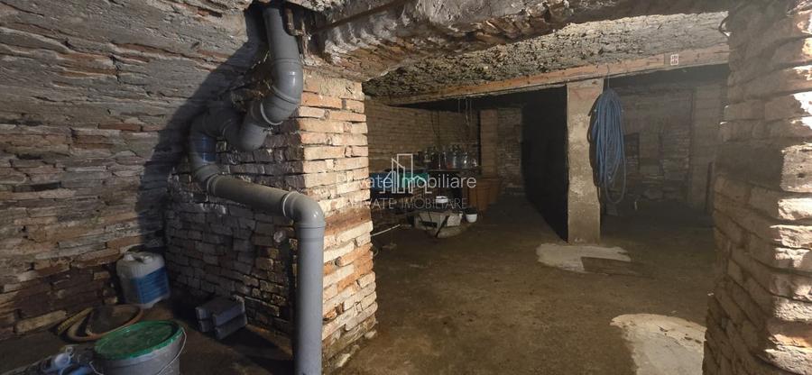 Casa ultramoderna de vanzare in Hetiur - 33