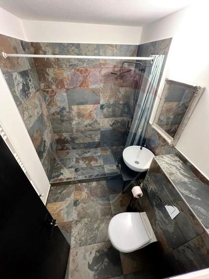 Apartament spațios de închiriat, strada Năsăud, bloc cu lift