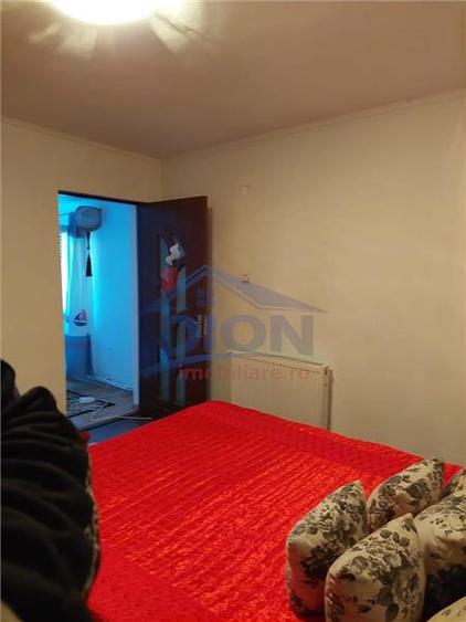 Casa si teren in TEI Petricani