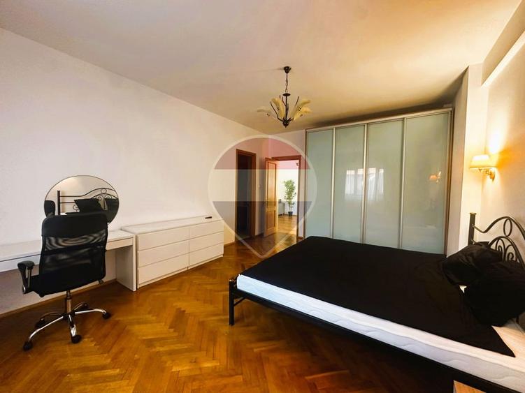 3 camere Magheru | 117 mp | Decomandat | 2 bai