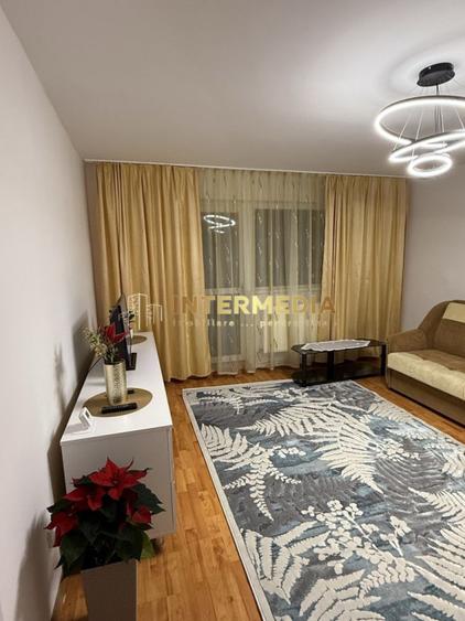 Apartament 2 camere de inchiriat Cetate-Mercur