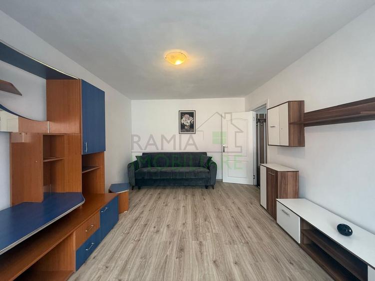 Apartament 2 camere de închiriat, Răcădău, renovat
