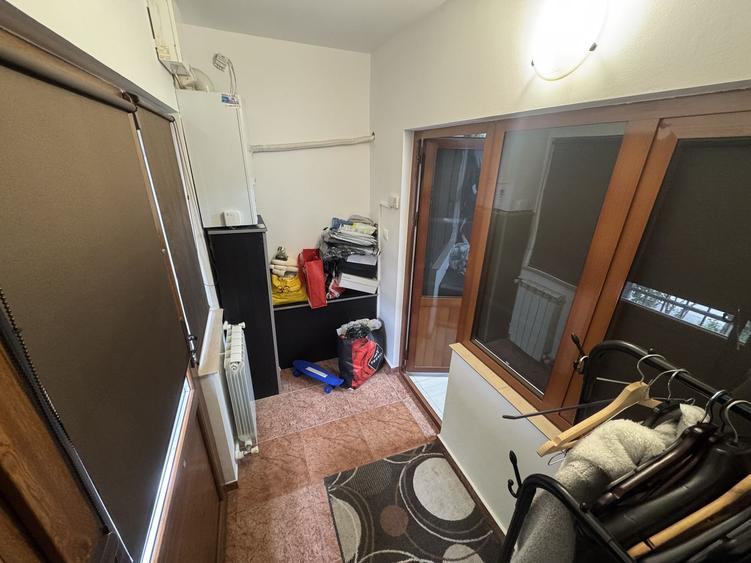 Apartament 2 camere zona Casa de Cultura cu Centrala si Loc de Parcare
