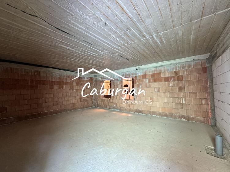 Casa singur in curte, compusa din 6 studio-uri in Centrul Istoric