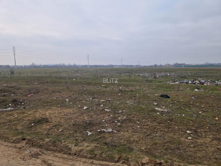 Teren extravilan parcelat, suprafață 726 mp, Cernele - 2