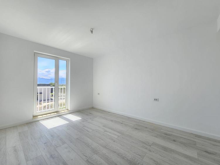 Penthouse cu 3 camere, terasa 22mp, Sânpetru