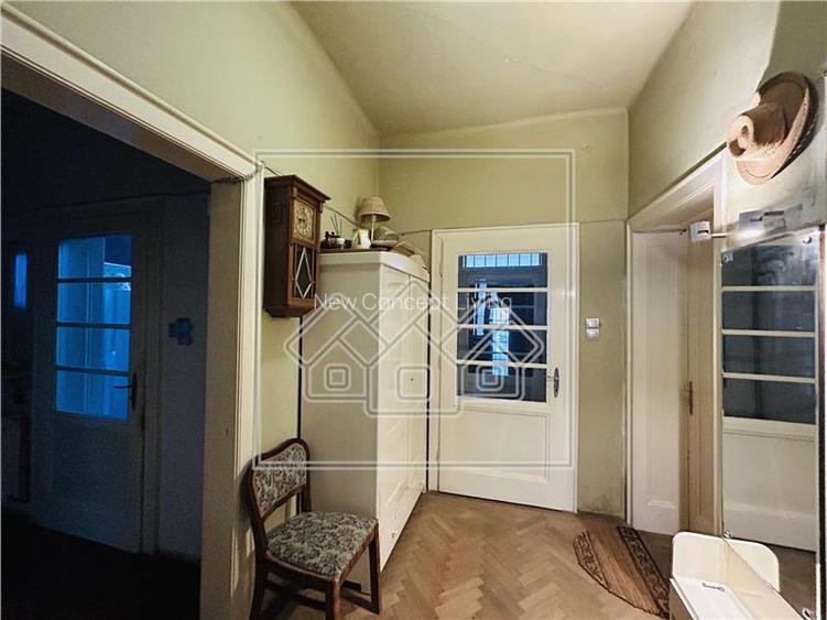 Casa individuala, teren de 900 mp utili, Zona Calea Poplacii - 23