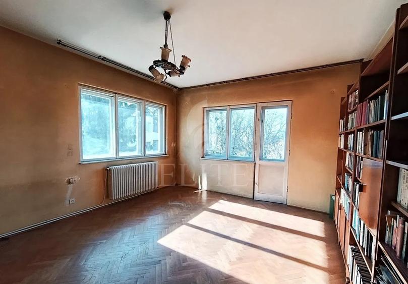 Apartament 4 camere în zona CLINICILOR