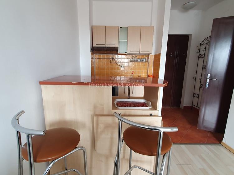 Inchiriez apartament 2 cam zona cocorilor - 8