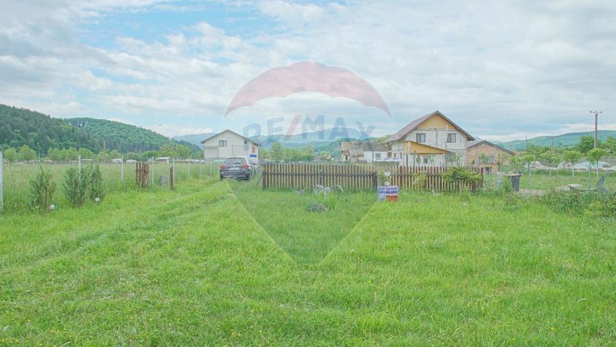 Casa de vacanta + Teren intravilan Acris | Vama Buzaului | 2551 mp