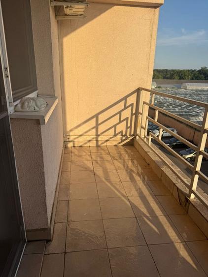 Garsoniera la cheie Vitan Barzesti in spatele Hotelului Rin Grand cu centrala