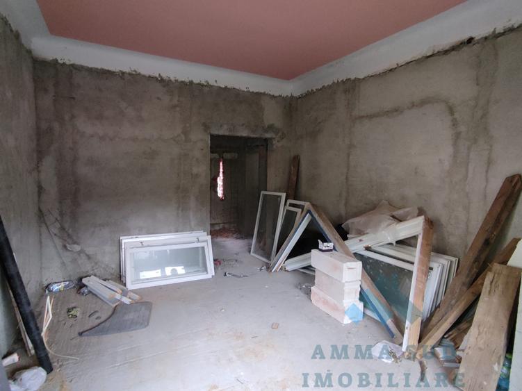 Sinaia / Peles - Vila D + P + M - 10 Camere - 260 mp utili - 700 mp teren