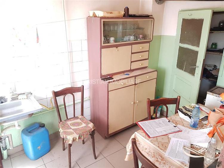 Casa din Caramida zona Centrala, St 213mp - 8