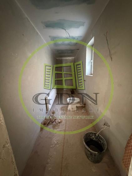Casa 7 camere, 2 apartamente, 300 mp utili, 1248 mp teren, Cristian, Sibiu