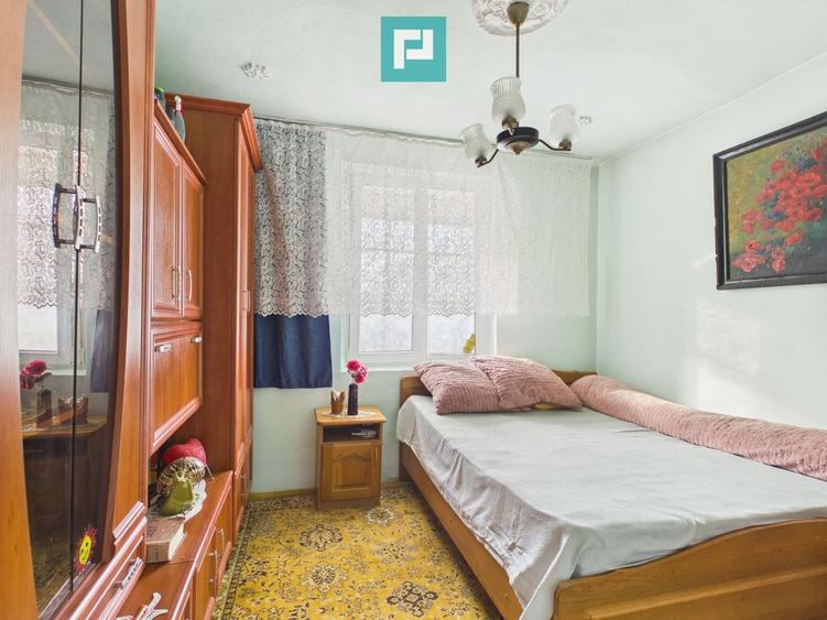 Apartament cu 3 camere zonă centrala în Lipova