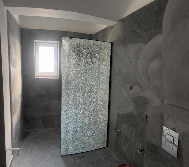 Apartament nou, 3 camere, zona Tractorul