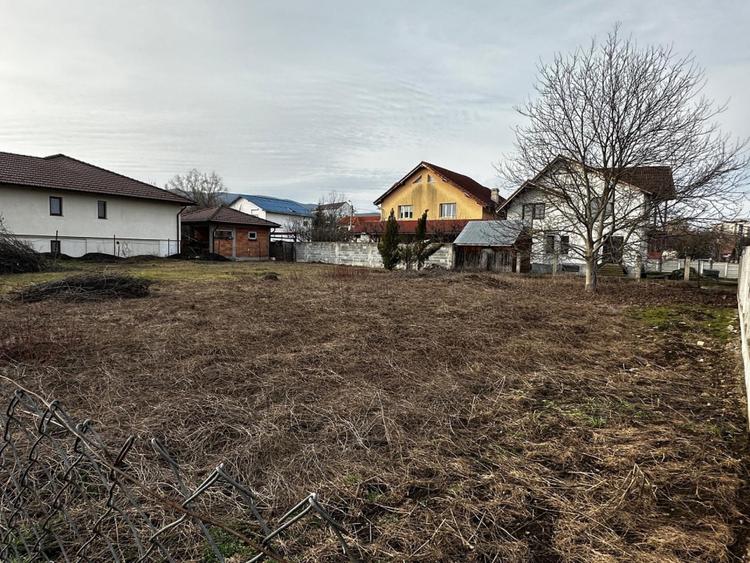 Teren Intravilan CETATE Lalelelor 450 mp. D=14 m. Toate Utilitatile in fata
