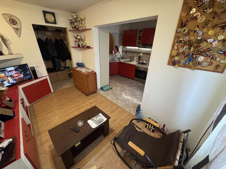 Apartament 4 camere zona Tomis Nord - Oxford