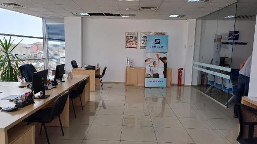 UNIVERSITATE SPATIU PTR BIROURI ETAJ 3 PRET 3100 EURO