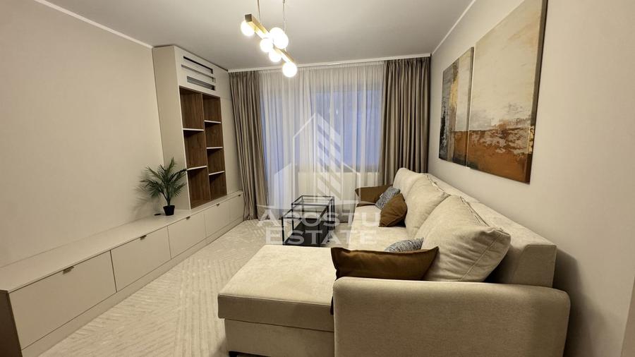 Apartament 3 camere , semidecomandat, zona Sagului