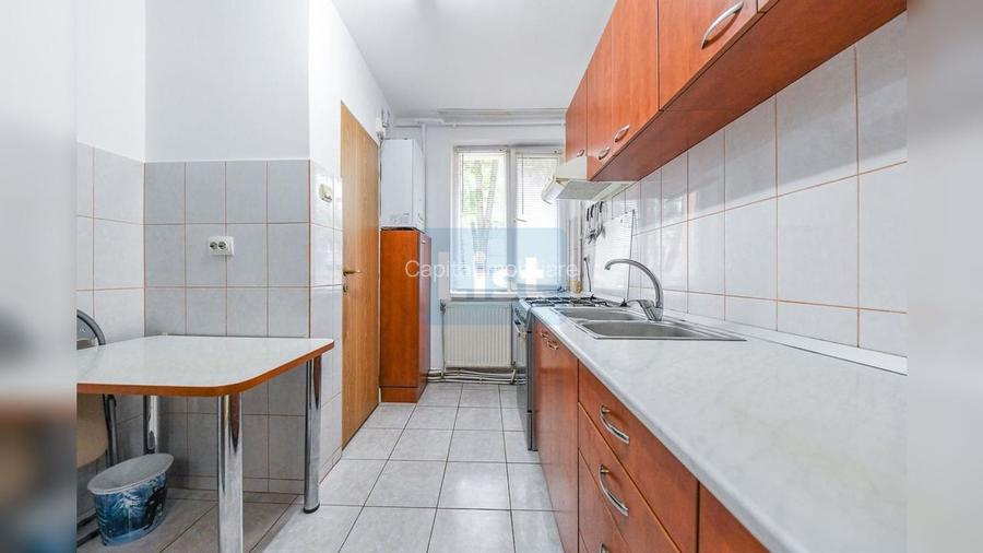FARA COMISION! Apartament 3 camere, decomandat, balcon, zona HERMES - 6