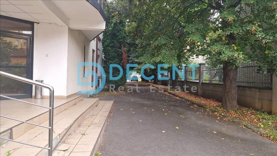 Vanzare spatiu comercial, Tractorul, Brasov