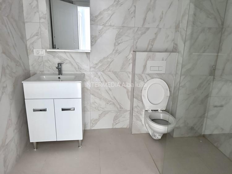 APARTAMENT 3 CAMERE I DE INCHIRIAT I CENTRU I ETAJ 1 I NEMOBILAT I - 3