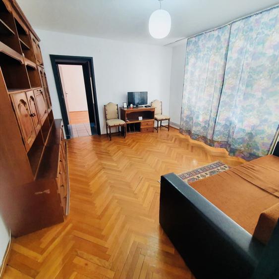 Simion Barnutiu,3 camere, centrala proprie, 0% Comision
