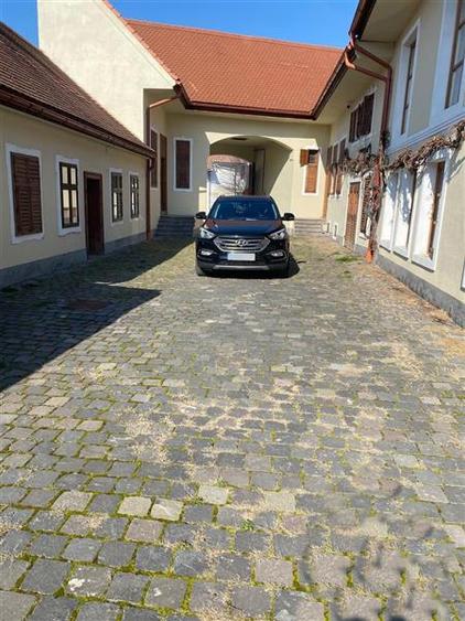 Pensiune de vanzare in Cristian, Sp+P+E, 582mp utili, teren 1012, Brasov